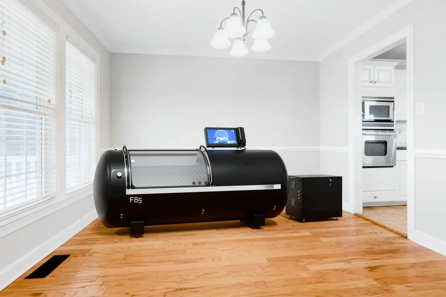 Large Hard-Shell Hyperbaric Oxygen Chamber